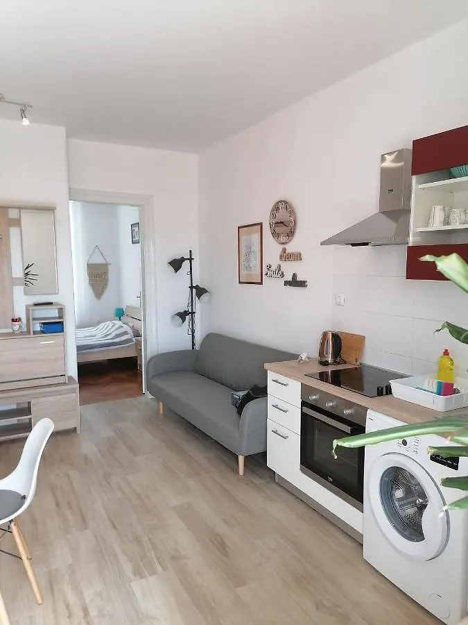 Kupus By Arena Apartment Pula