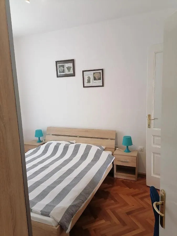 Kupus By Arena Apartment Pula Croatia